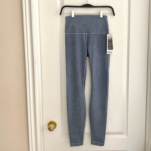 *NWT* Wunder Under High-Rise HR Tight 28” Size 4 Sz 4 - Picture 4 of 9